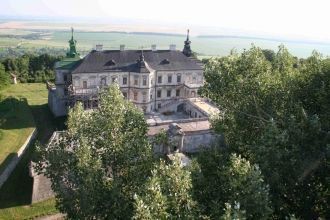 До наших дней сохранились все архитектур