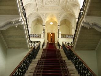 В Николаевский дворец великий князь пере