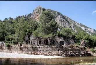 Вид с моря на Олимпос.