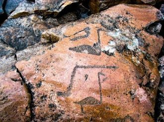 Особый интерес представляют петроглифы н