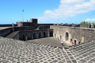 В начале XX века был полностью отреставр