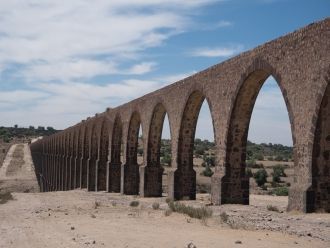 Монахи-францисканцы построили этот аквед