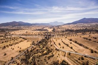 Акведук был сооружен в период с 1555 по 