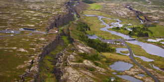 Тингведлир, расположенный недалеко от Ре