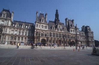 Гревская площадь была переименована в Пл