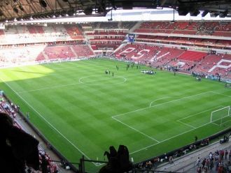 Стадион Филипс (Philips Stadion) имеет ч