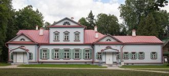 Усадьба Абрамцево - одна из самых знамен