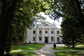 На территории усадьбы Абрамцево в 1930-х