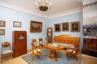 Интерьер главного дома усадьбы Абрамцево