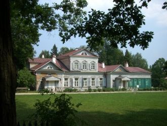 После смерти Аксакова, к 1870 году, усад