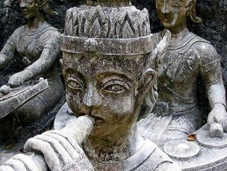 В саду можно прикоснуться к удивительным