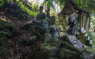 Прошли годы, теперь не только местные жи