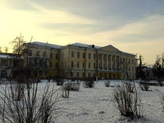 Позже поместье перешло в собственность е