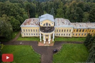 В 40-х гг. XIX в. галереи закрыли, над п