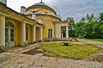 В результате переделок шедевр Жилярди бы