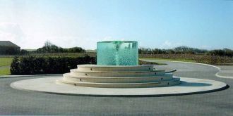 Он представляет собой - прозрачную колбу