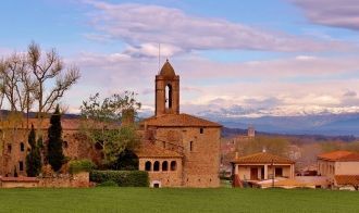 А вот и сама Гала. В посвящении к книге 