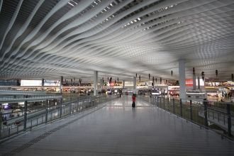 Аэропорт постоянно развивается, и долгое