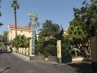 Улица являлась центром светской жизни с 