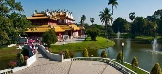 Наиболее примечателен во внешней части к