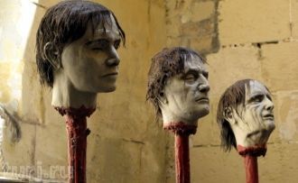 В подземелье настоятельно рекомендуется 