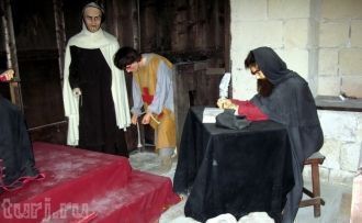 Всевозможные дыбы, испанские сапоги и пр