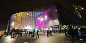Стадион Friends Arena в Стокгольме – ярк