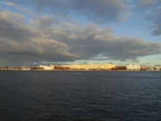 Здесь причалил первый торговый иностранн