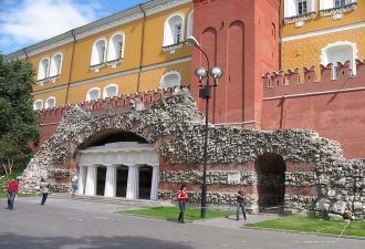 В 1841 году у самого основания Средней А