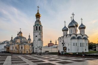 Строительство кремля началось весной 156