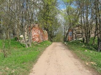 Особенно сильным разрушениям кремль, вид