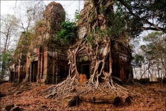 Кох Кер был построен в период правления 