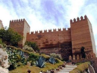 Первые реставрационные работы начались с