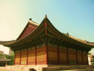 Под давлением японцев Кочжон был вынужде