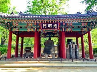 Кстати, свое нынешнее название Дворец То