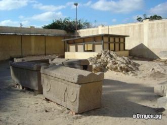 Пять гробниц, из которых состоит некропо