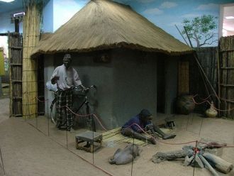 Выставлен макет африканского поселения п