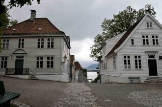 Здесь под открытым небом расположен архи