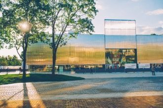 «Гараж» занимается реализацией различных