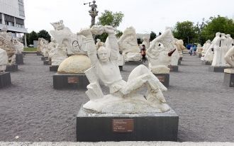 Начиная с 1992 года, все скульптуры были