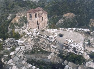 В северной, наиболее высокой части цитад