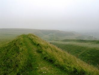 Внутри крепости люди жили в круглых, кры