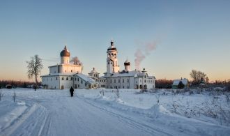 Крыпецкий монастырь зимой.