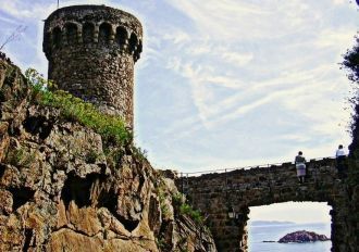 В высшей точке Вила Велья (70 метров н.у