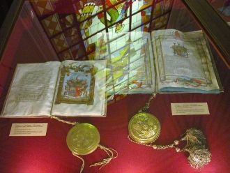 Вторая основная коллекция – подлинные су