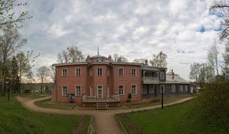 В 1869 г. дочь Путят Ольга Николаевна ст