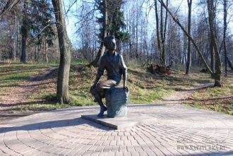 Новый дом появился в 1900 году. Он просу