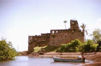 Руинам Килвы угрожает прогрессирующая эр