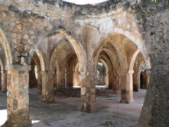 С древнейших времен остров населяли афри