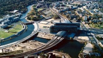 В разгар работ над Берлином вдруг начала